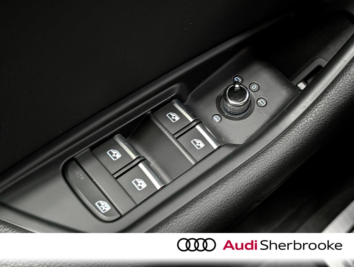 audi A4 Sedan 2018 - 25