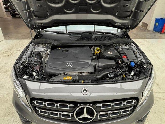 mercedes-benz GLA 2019 - 9