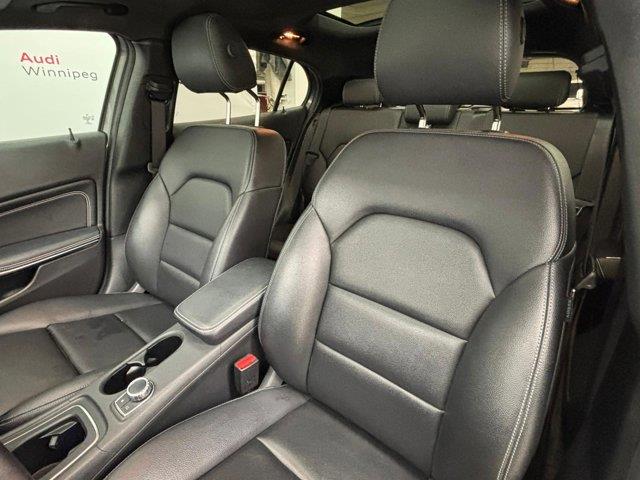 mercedes-benz GLA 2019 - 13