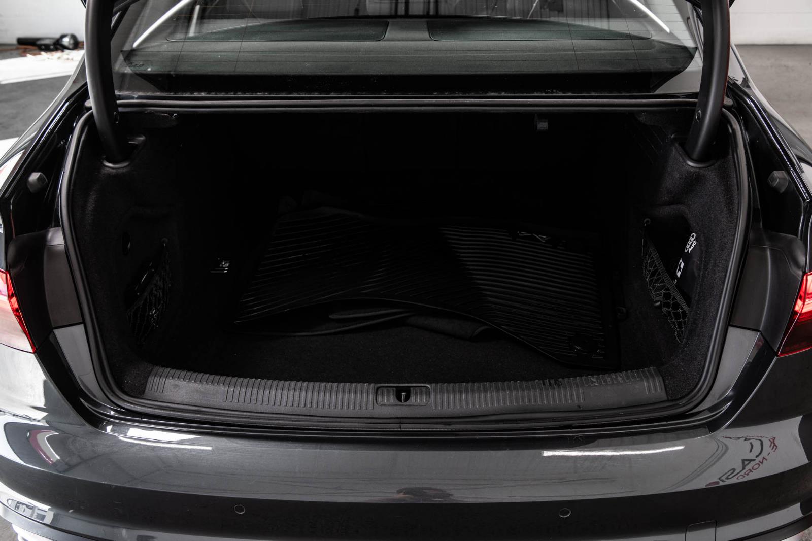 audi A4 Sedan 2020 - 34