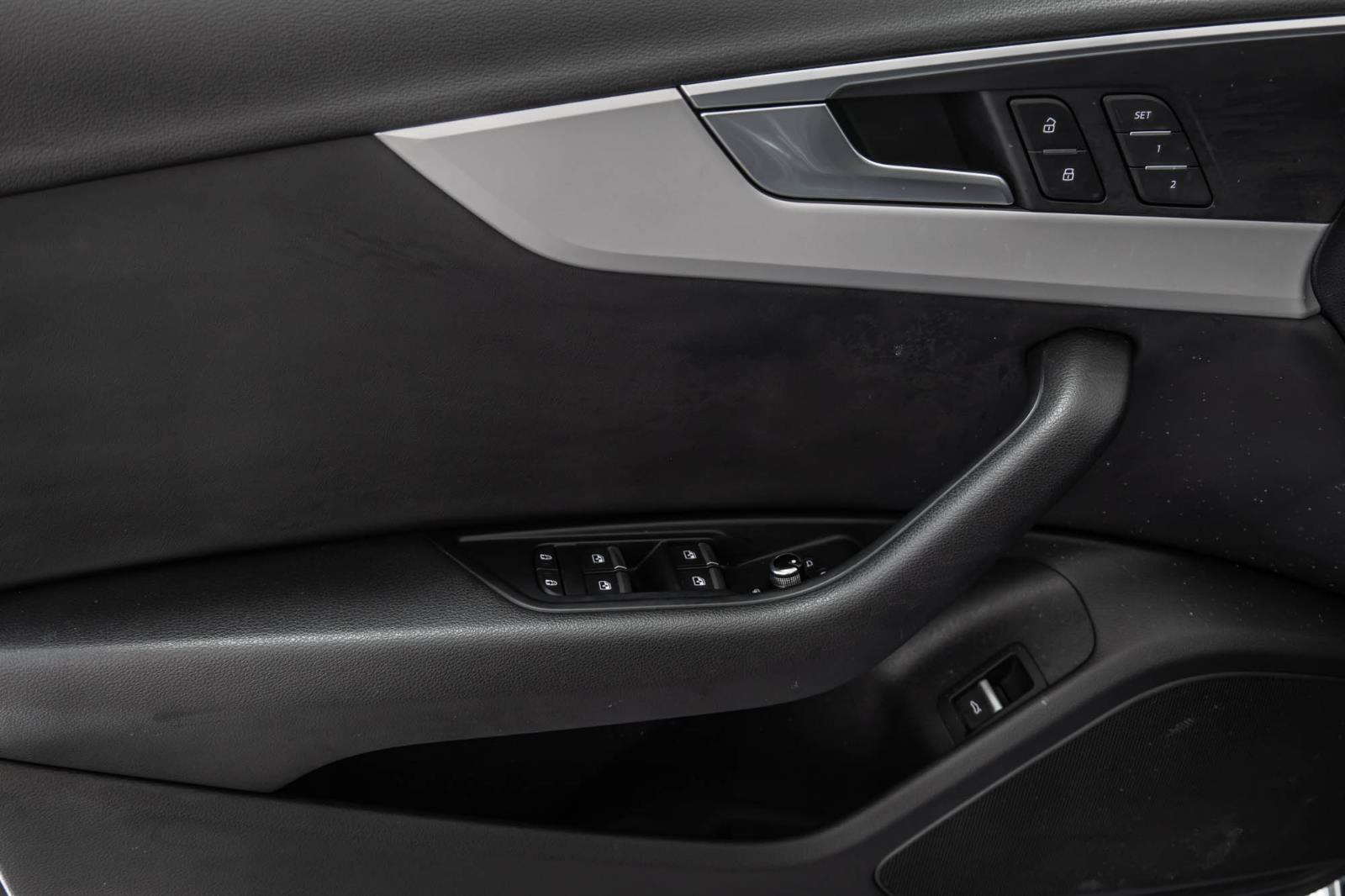 audi A4 Sedan 2020 - 35