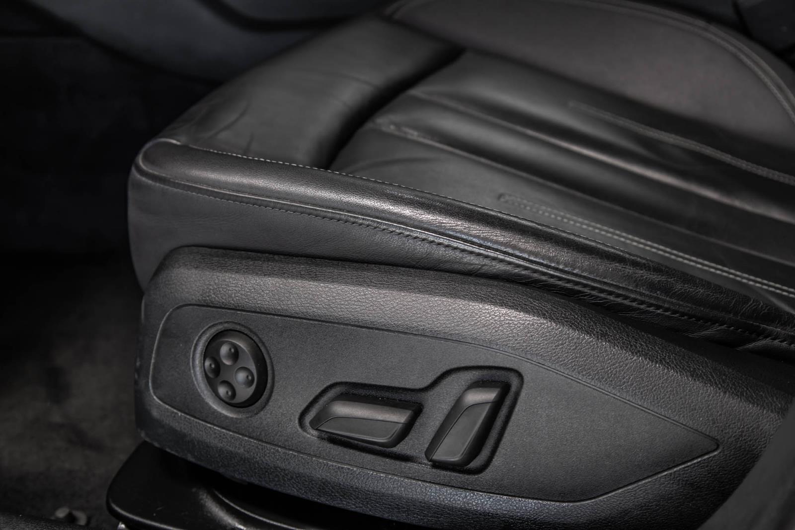 audi A4 Sedan 2020 - 36