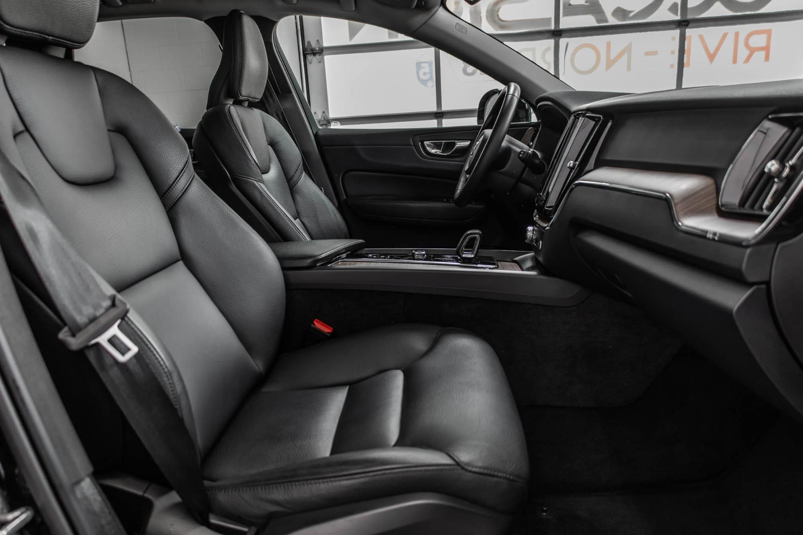 volvo XC60 2022 - 22