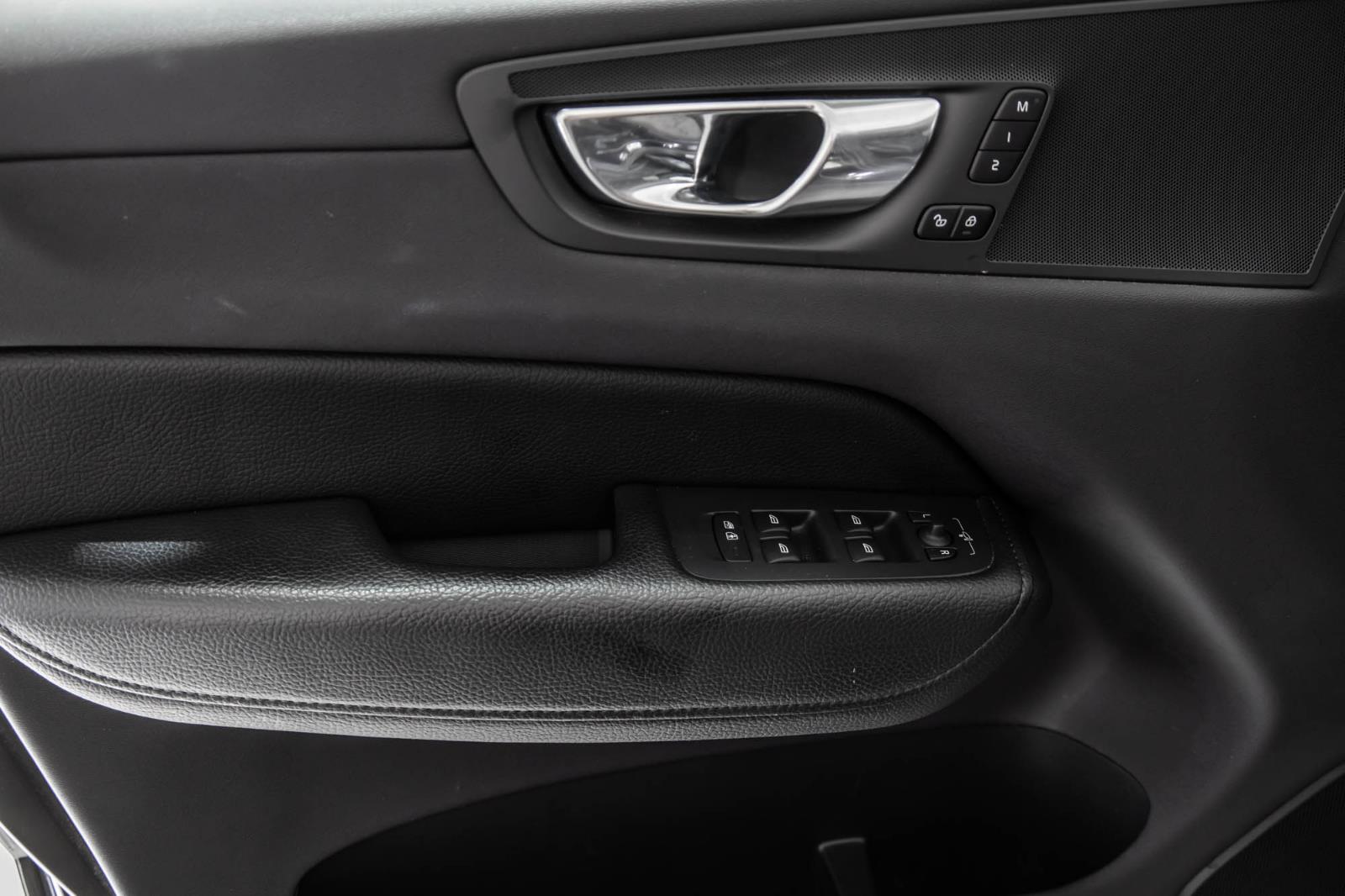 volvo XC60 2022 - 24