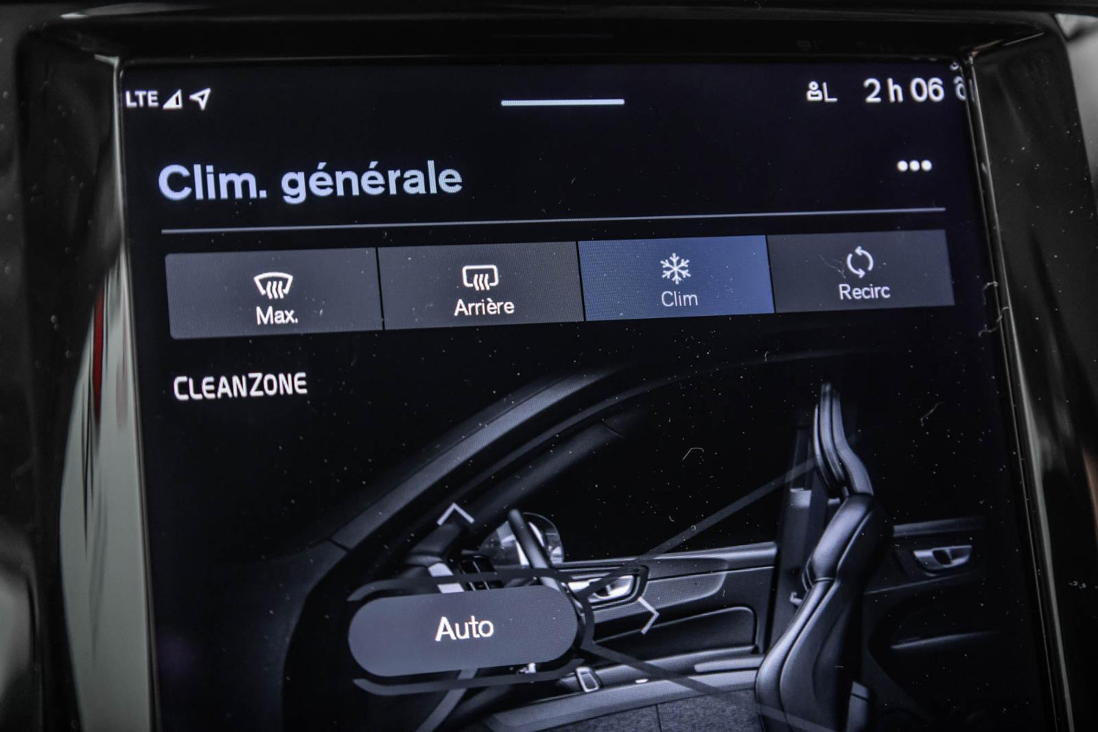 volvo XC60 2022 - 43