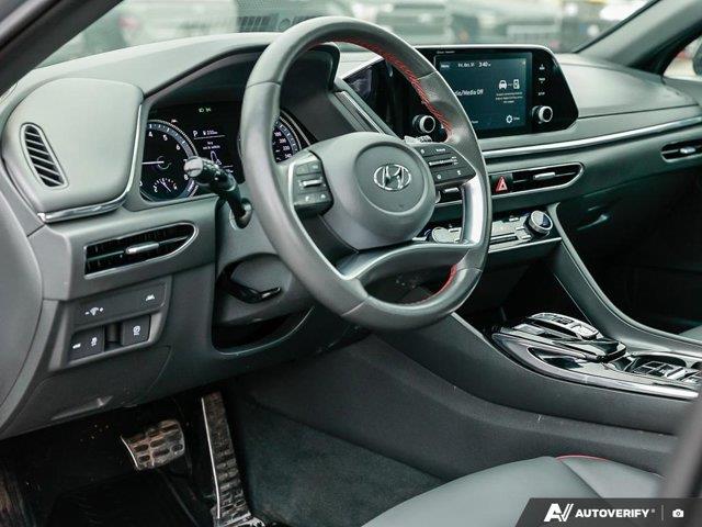 hyundai Sonata 2022 - 16