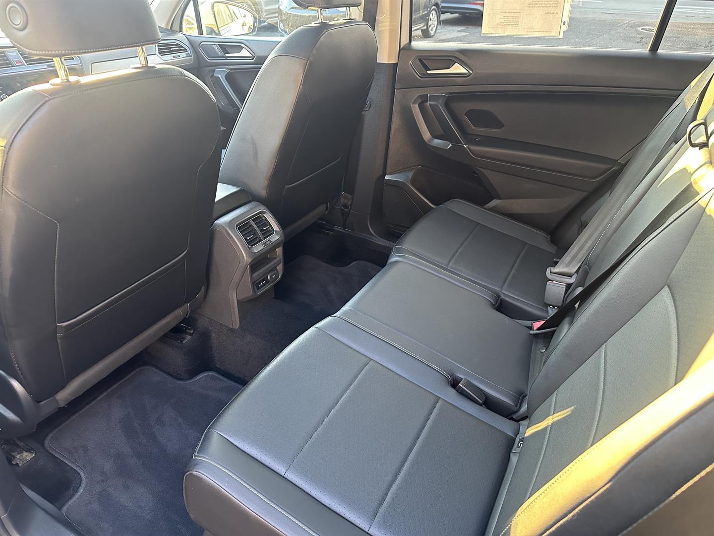 volkswagen Tiguan 2018 - 12