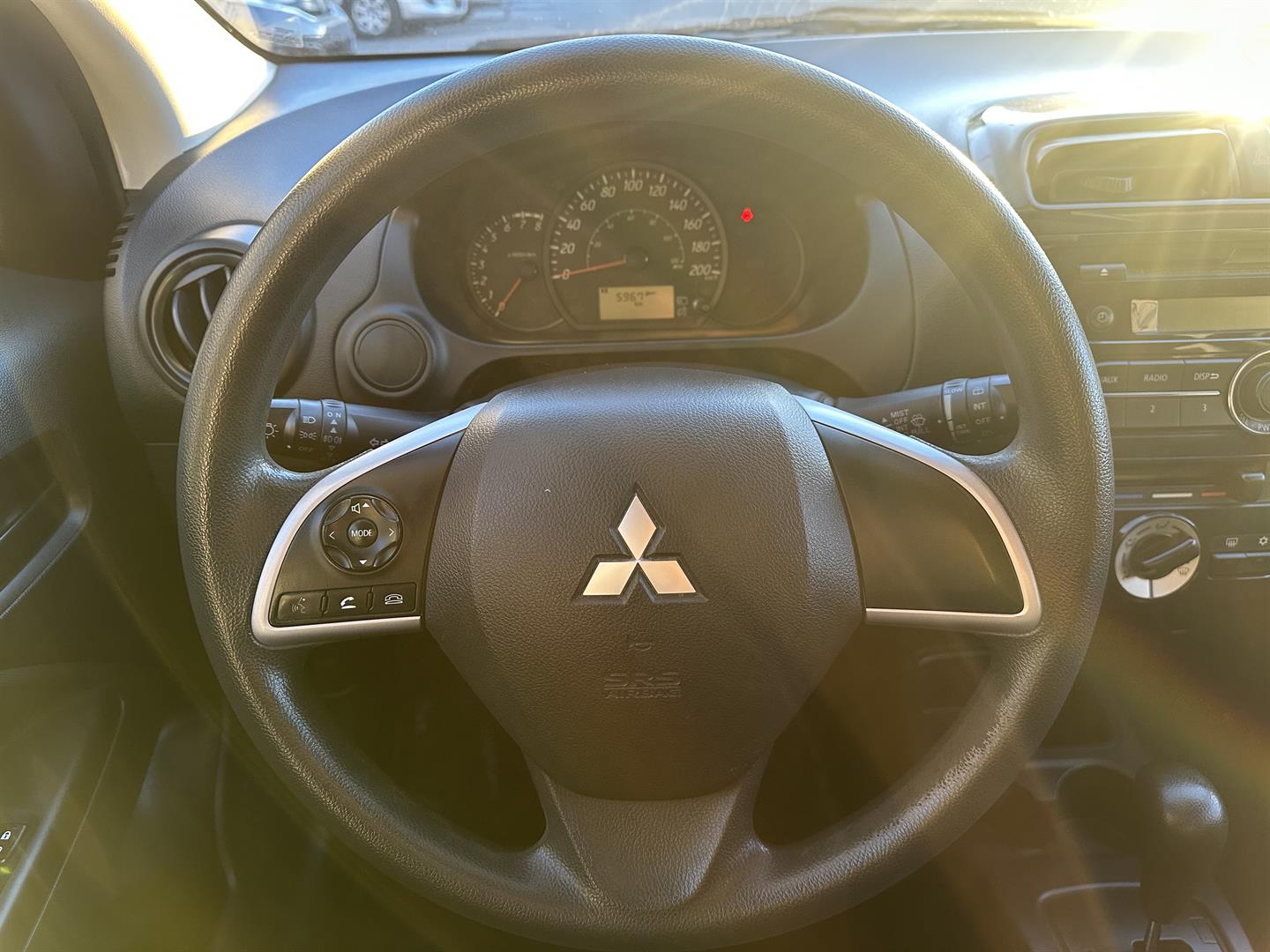 mitsubishi Mirage 2015 - 18