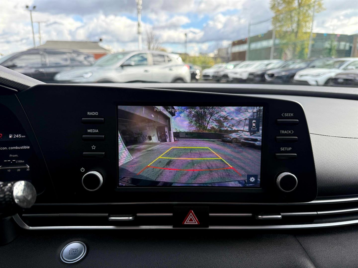 hyundai Elantra 2021 - 23