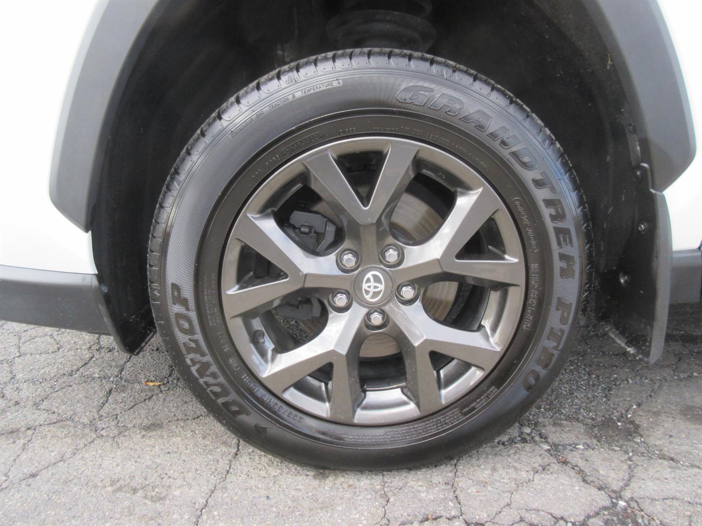 toyota RAV4 2023 - 18