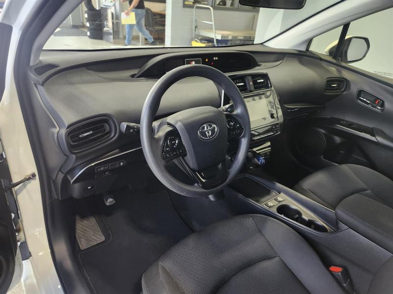 toyota Prius 2019 - 11