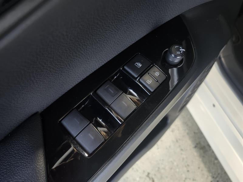 toyota Prius 2019 - 14