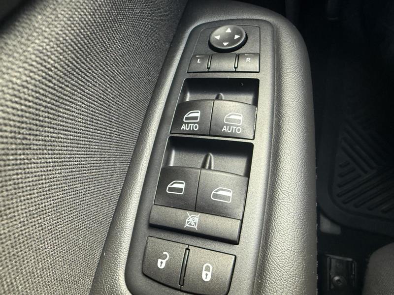 chrysler 200 2016 - 12