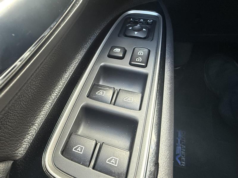 mitsubishi Outlander PHEV 2021 - 13