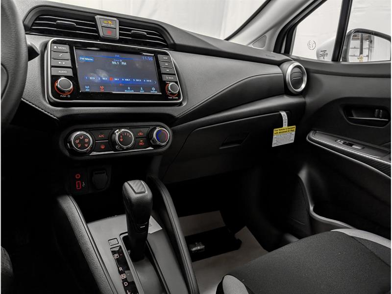 nissan Versa 2025 - 9