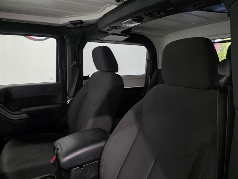 jeep Wrangler 2017 - 13