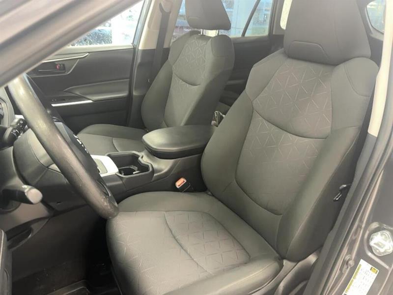 toyota RAV4 2023 - 8