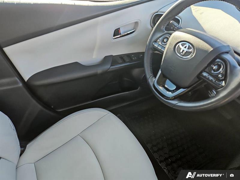toyota Prius Prime 2020 - 17