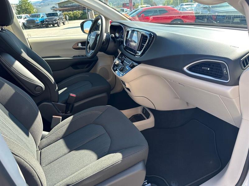 chrysler Grand Caravan 2024 - 10