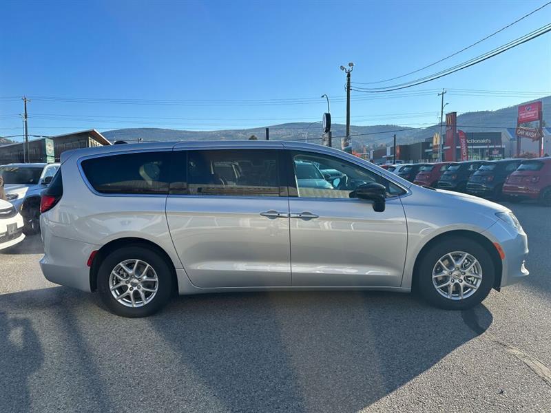 chrysler Grand Caravan 2024 - 7