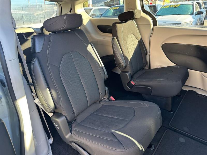 chrysler Grand Caravan 2024 - 12