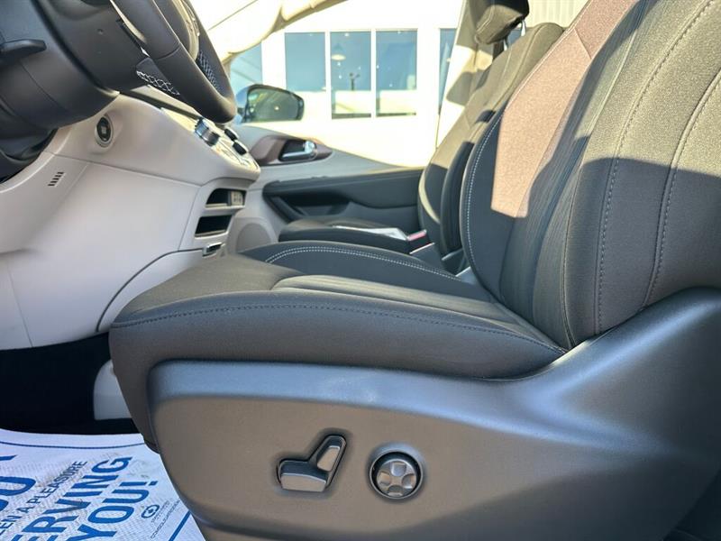 chrysler Grand Caravan 2024 - 17