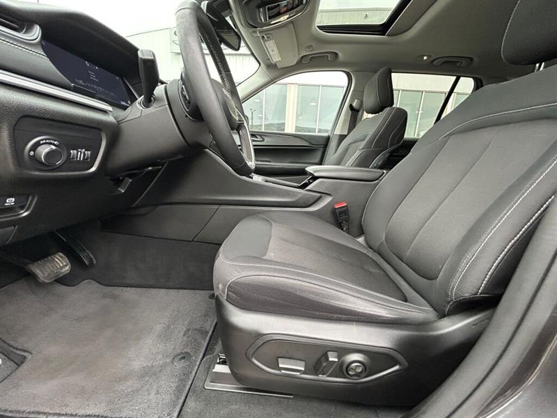 jeep Grand Cherokee 2023 - 11