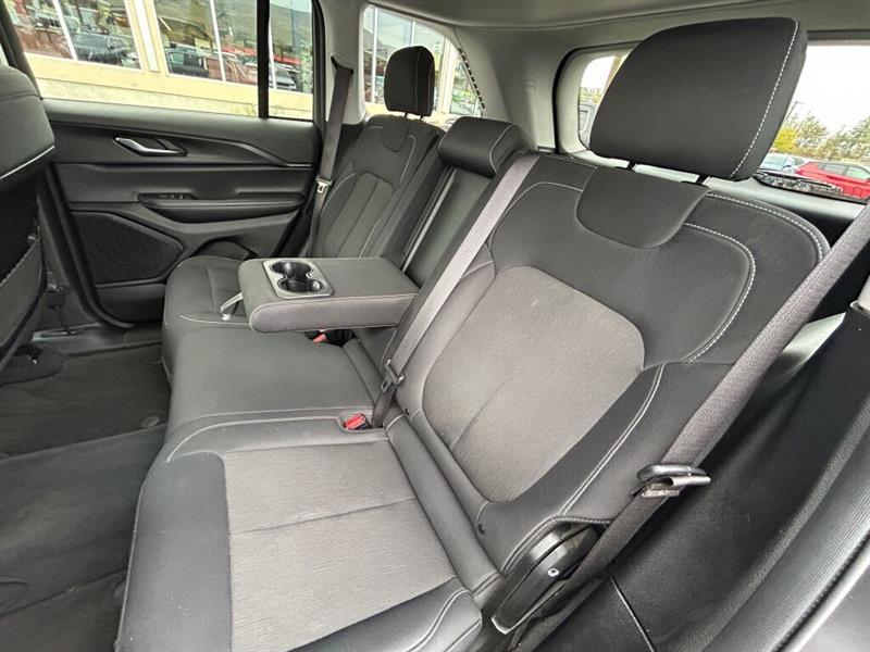 jeep Grand Cherokee 2023 - 12