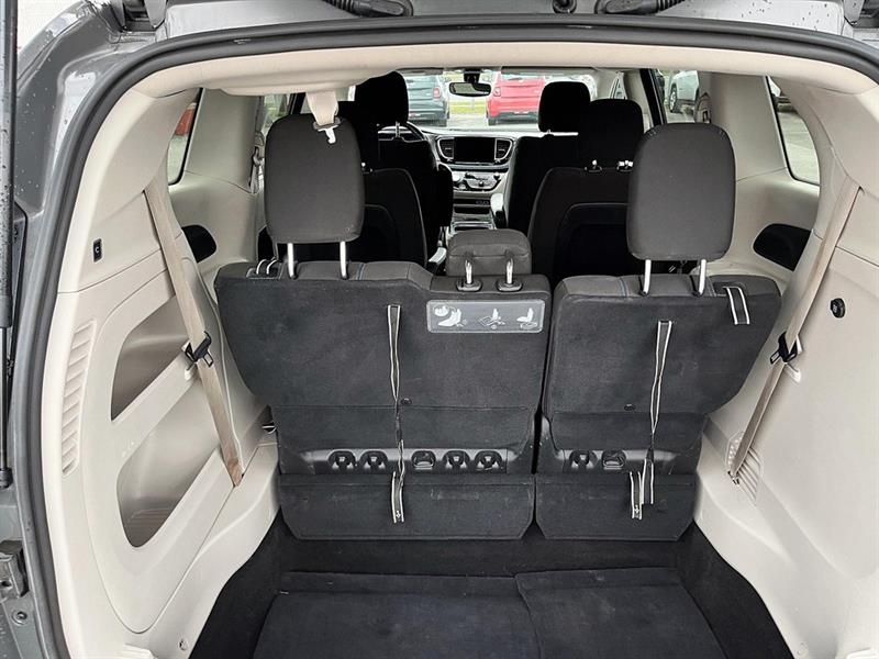 chrysler Pacifica 2021 - 4