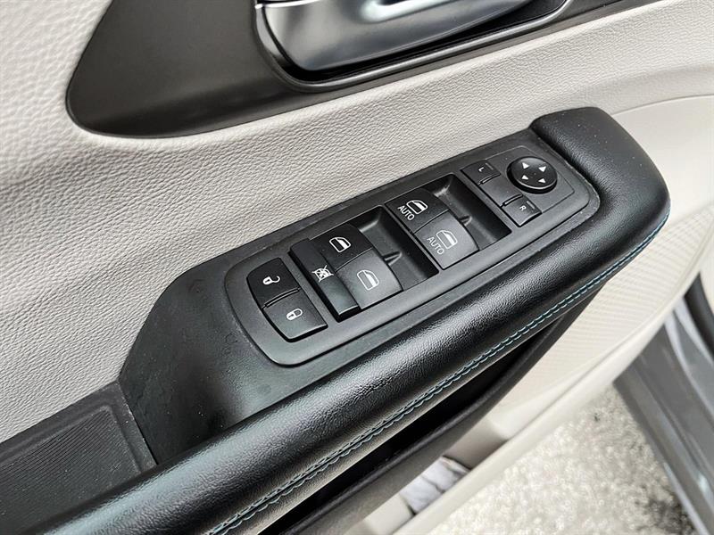 chrysler Pacifica 2021 - 9