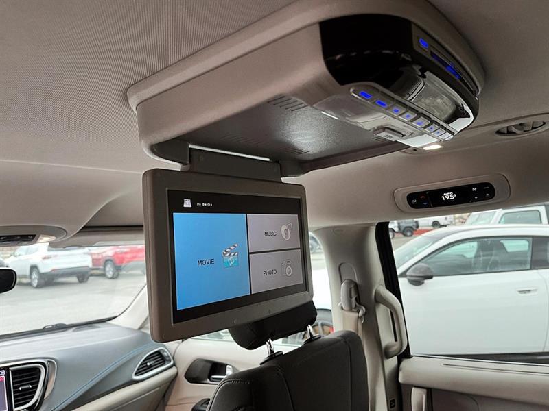 chrysler Pacifica 2021 - 18