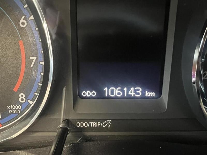 toyota Corolla 2017 - 13