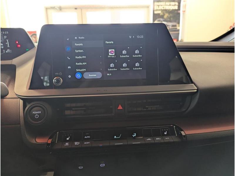 toyota Prius Prime 2023 - 17