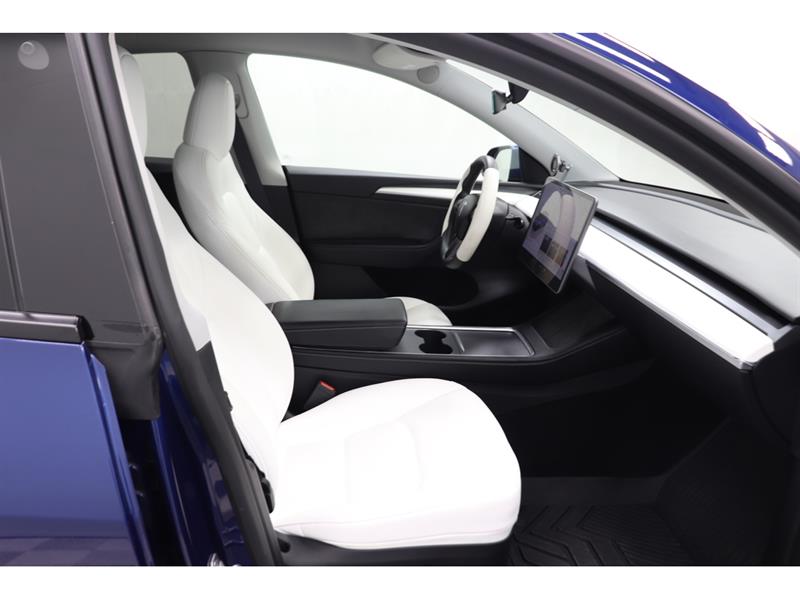 tesla Model Y 2024 - 24