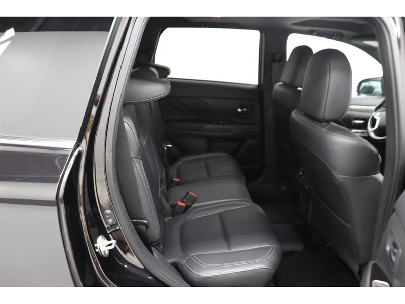 mitsubishi Outlander rechargeable 2020 - 29