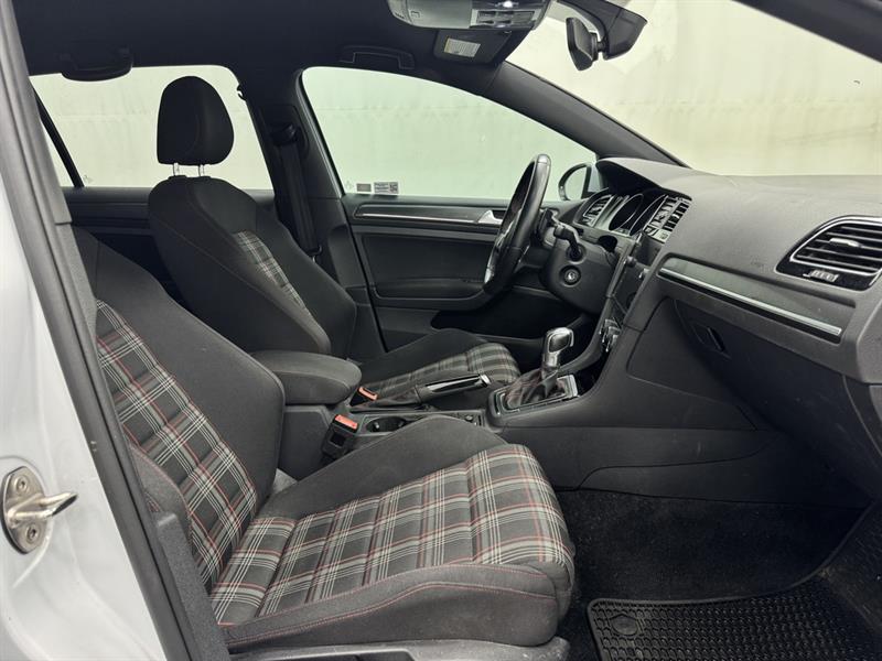 volkswagen Golf GTI 2019 - 28