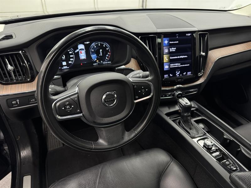 volvo XC60 2021 - 17