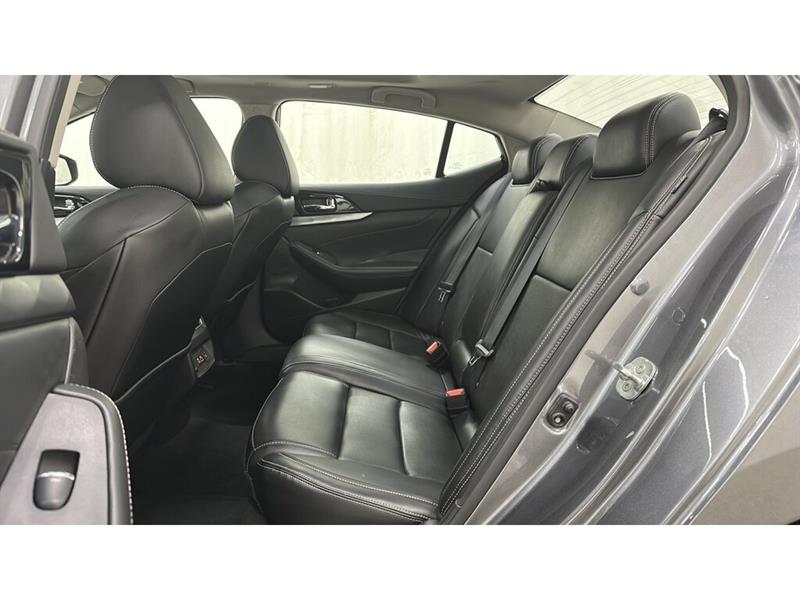 nissan Maxima 2023 - 21