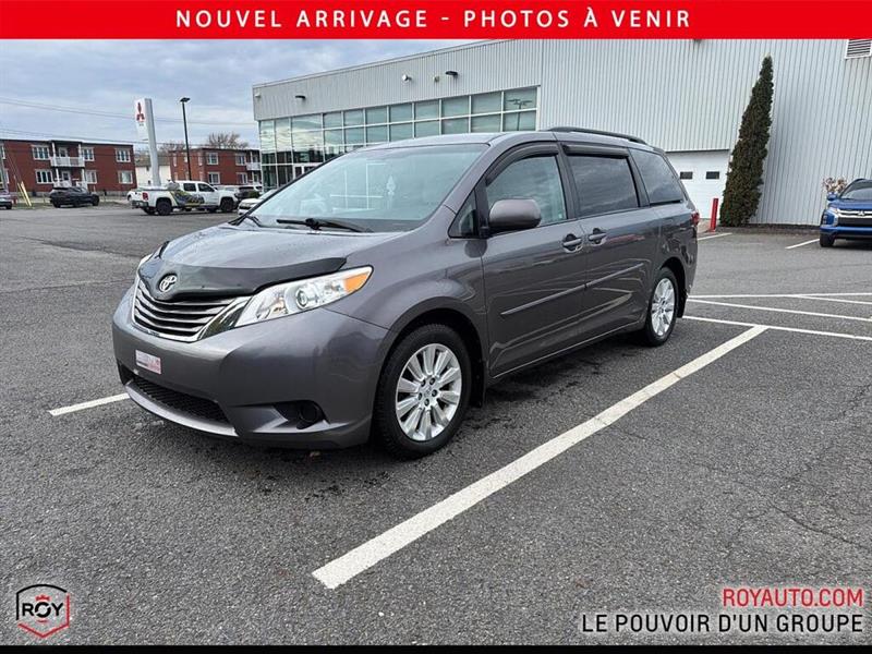 toyota Sienna 2015