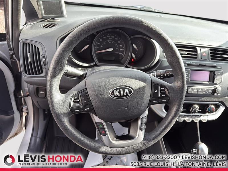 kia Rio LX Eco 2015 - 17