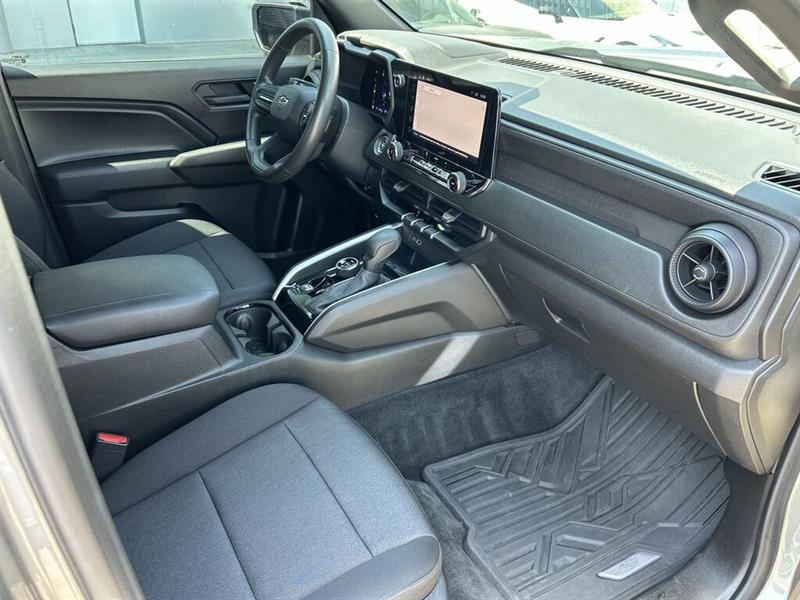 chevrolet Colorado 2023 - 32