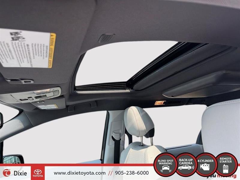 toyota Sienna 2023 - 28
