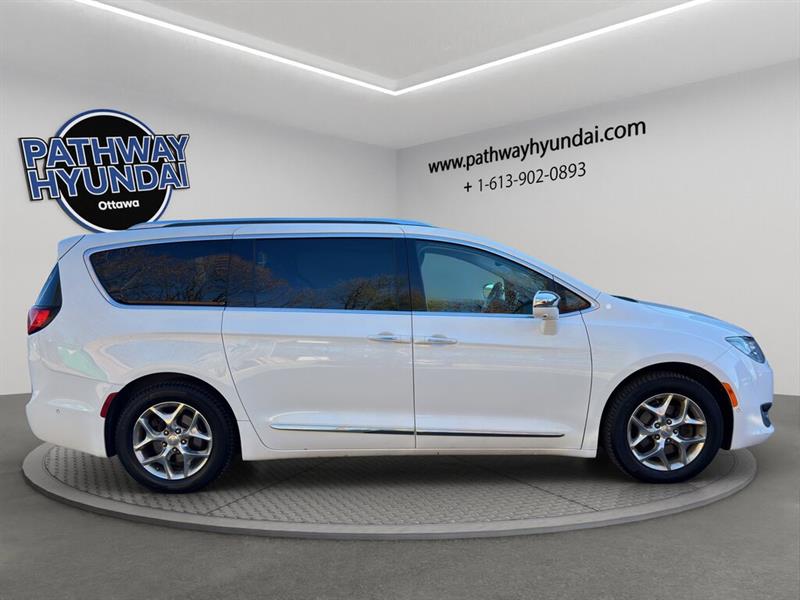 chrysler Pacifica 2017 - 3