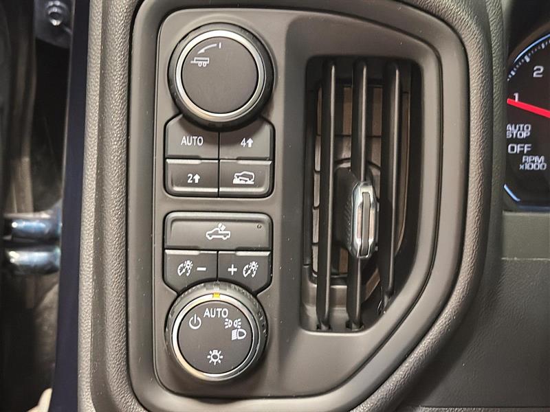 chevrolet Silverado 1500 2022 - 19