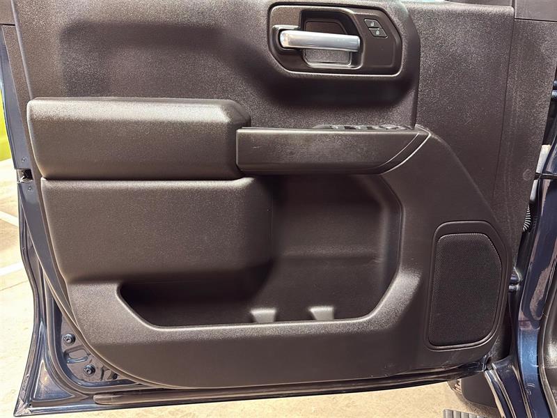 chevrolet Silverado 1500 2022 - 22