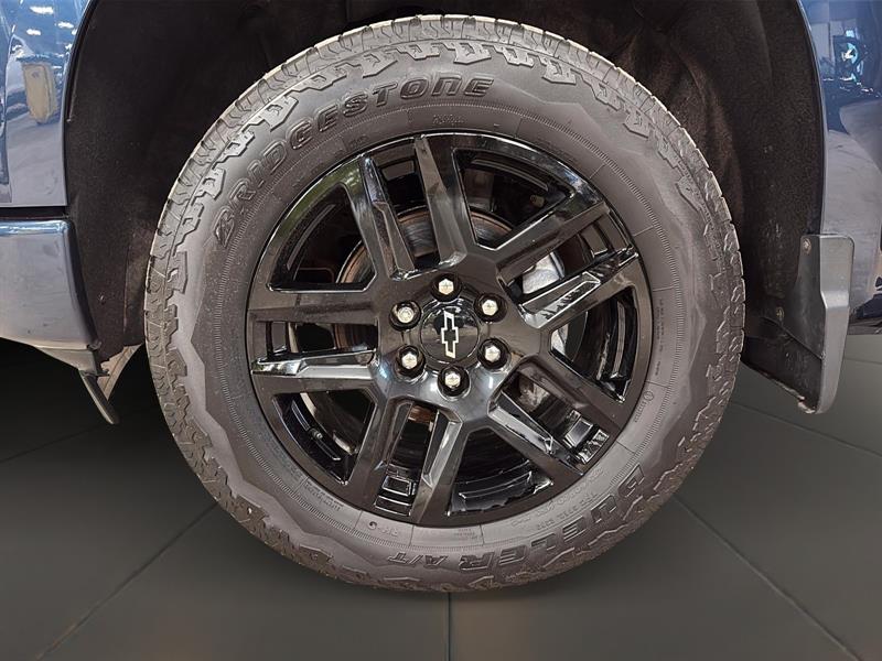 chevrolet Silverado 1500 2022 - 25