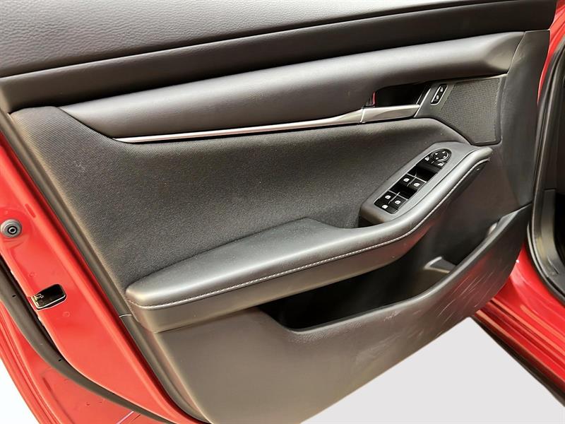 mazda Mazda3 2022 - 23