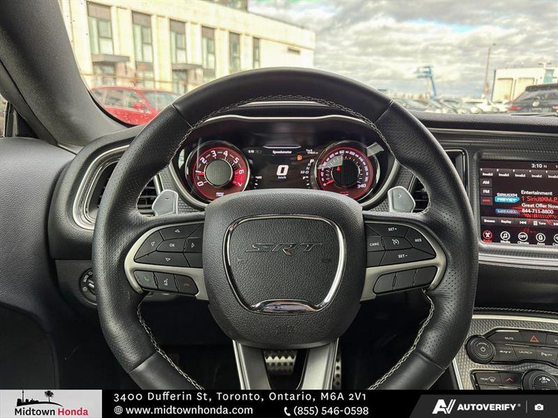 dodge Challenger 2017 - 18