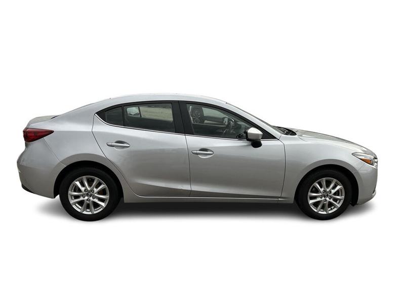 mazda Mazda3 2018 - 16