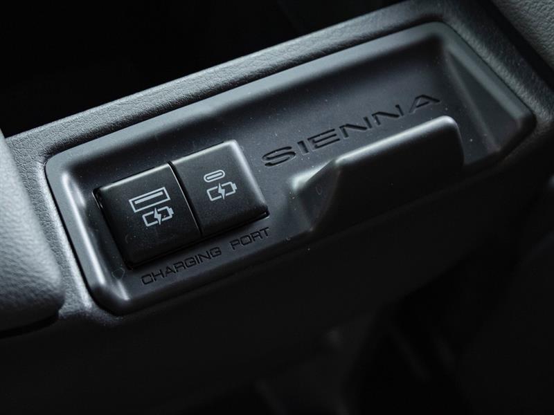 toyota Sienna 2024 - 26